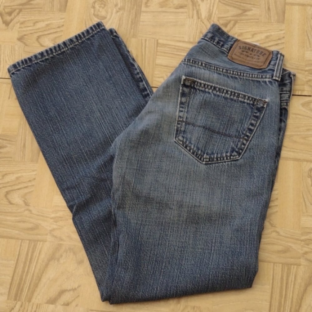 Signature Levi Strauss & Co straight leg jeans size 29 x 32